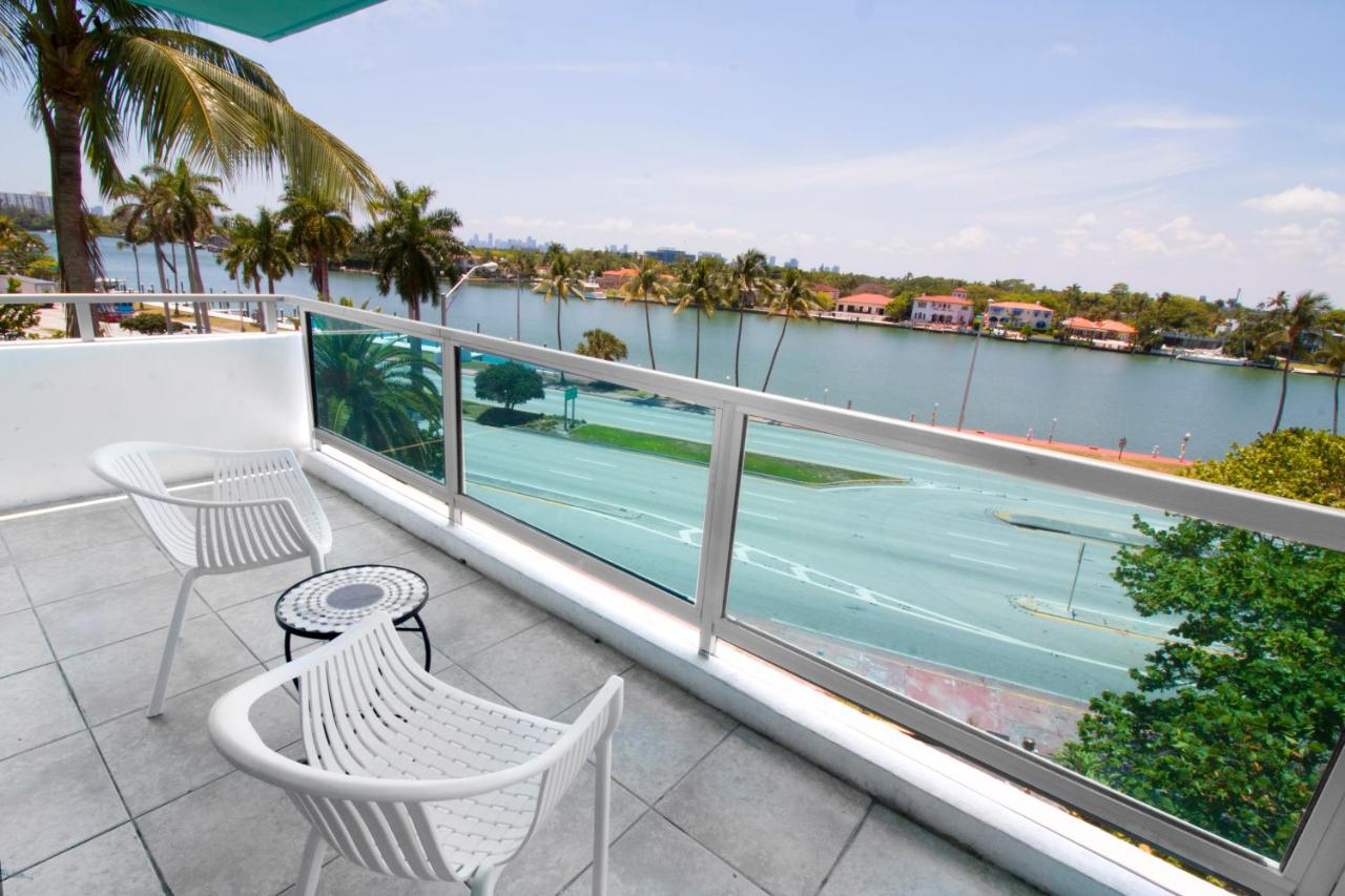 Corner Bayview Master Suite 2 Bedroom 2 Bath and Kitchen at Seacoast Suites on Miami Beach