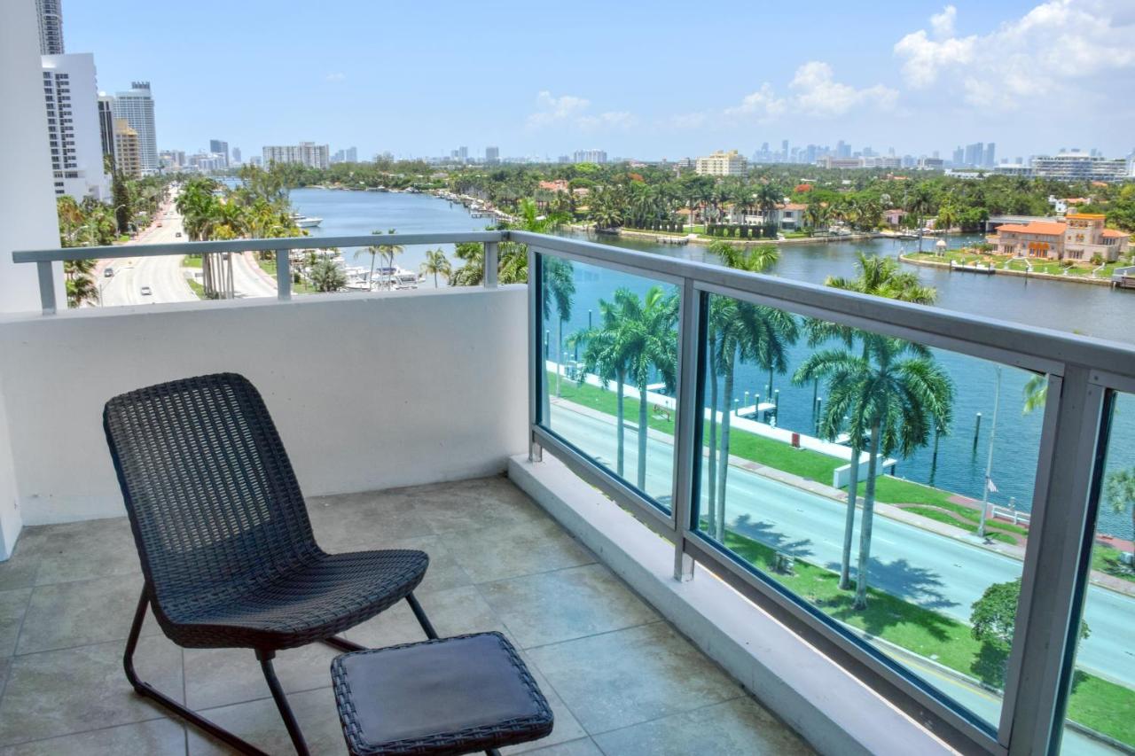 Corner Bayview Master Suite 2 Bedroom 2 Bath and Kitchen at Seacoast Suites on Miami Beach