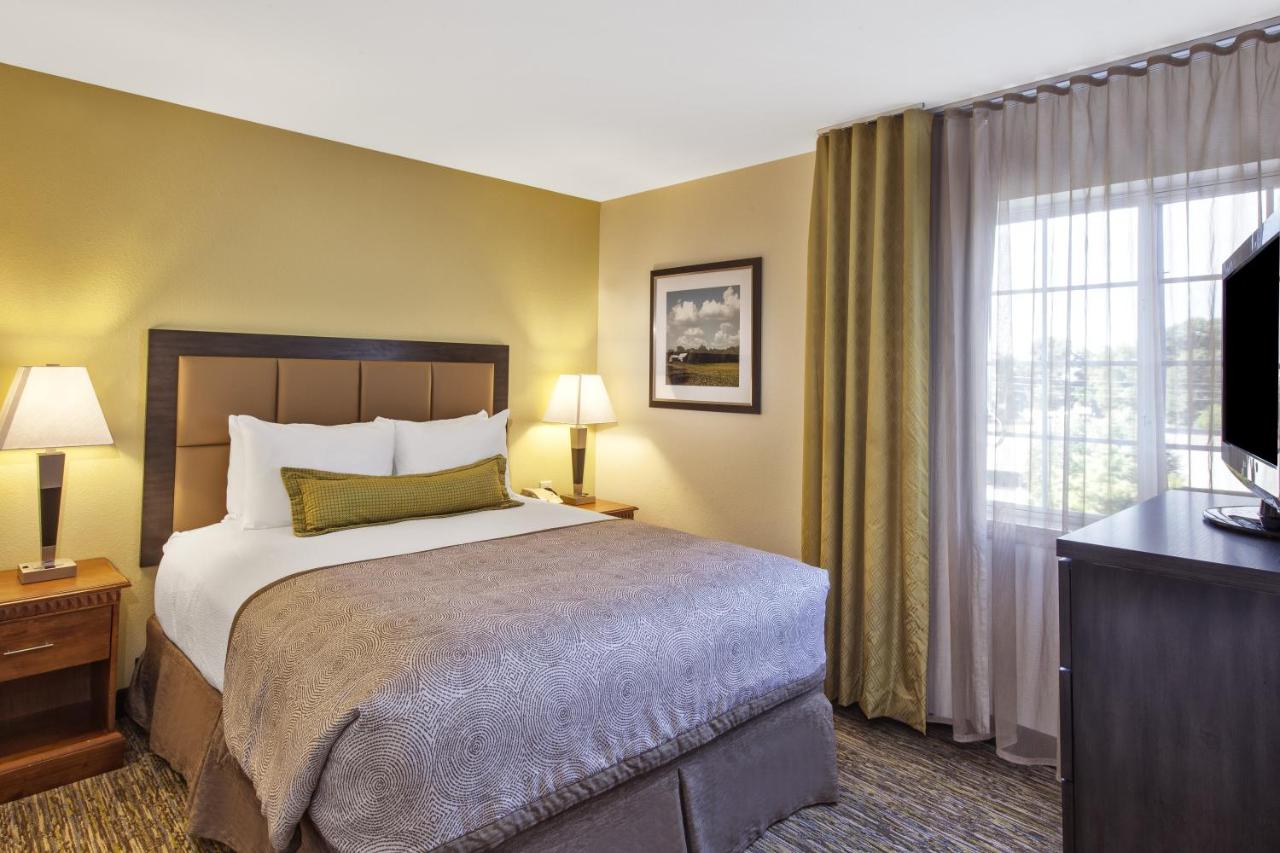  | Candlewood Suites Indianapolis Airport