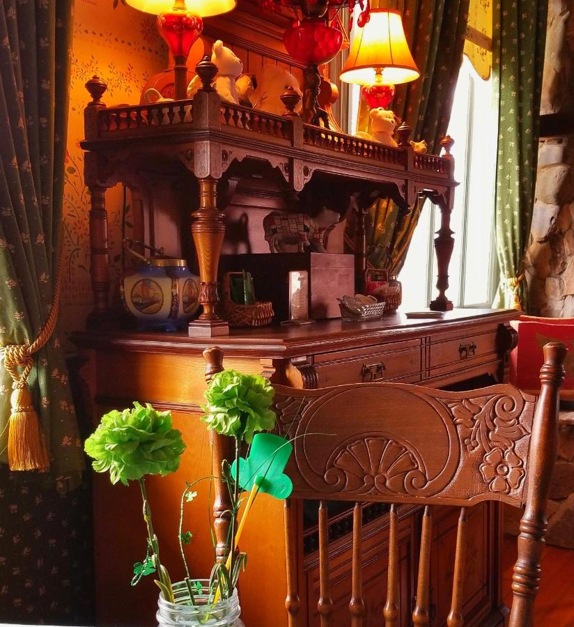 | American River Inn