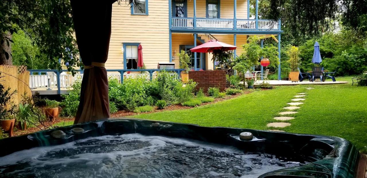 | American River Inn