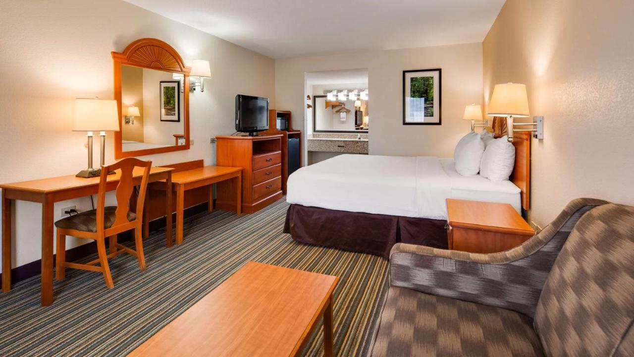 King Room - Non Smoking at Best Western Of Murphy