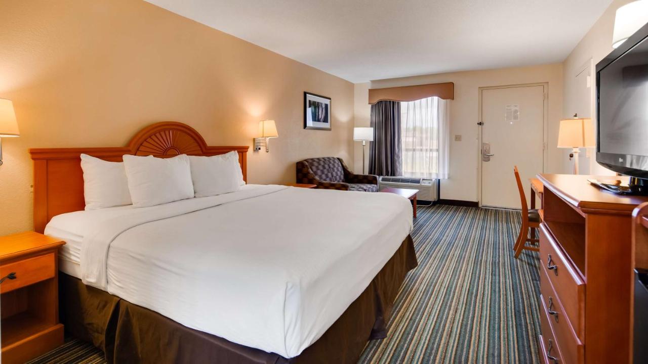 King Room - Non Smoking at Best Western Of Murphy