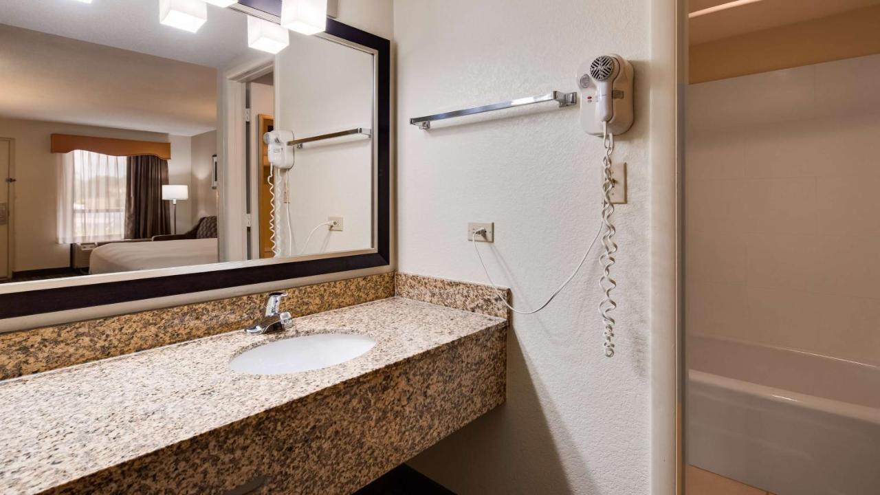 King Room - Non Smoking at Best Western Of Murphy