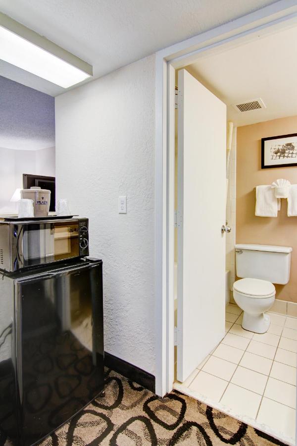 King Suite with Sofa Bed at Stayable Select Gainesville