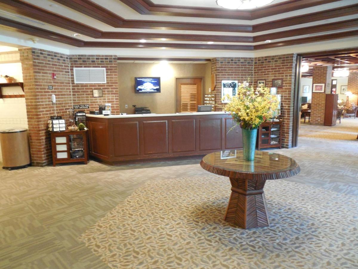| Canyon Inn