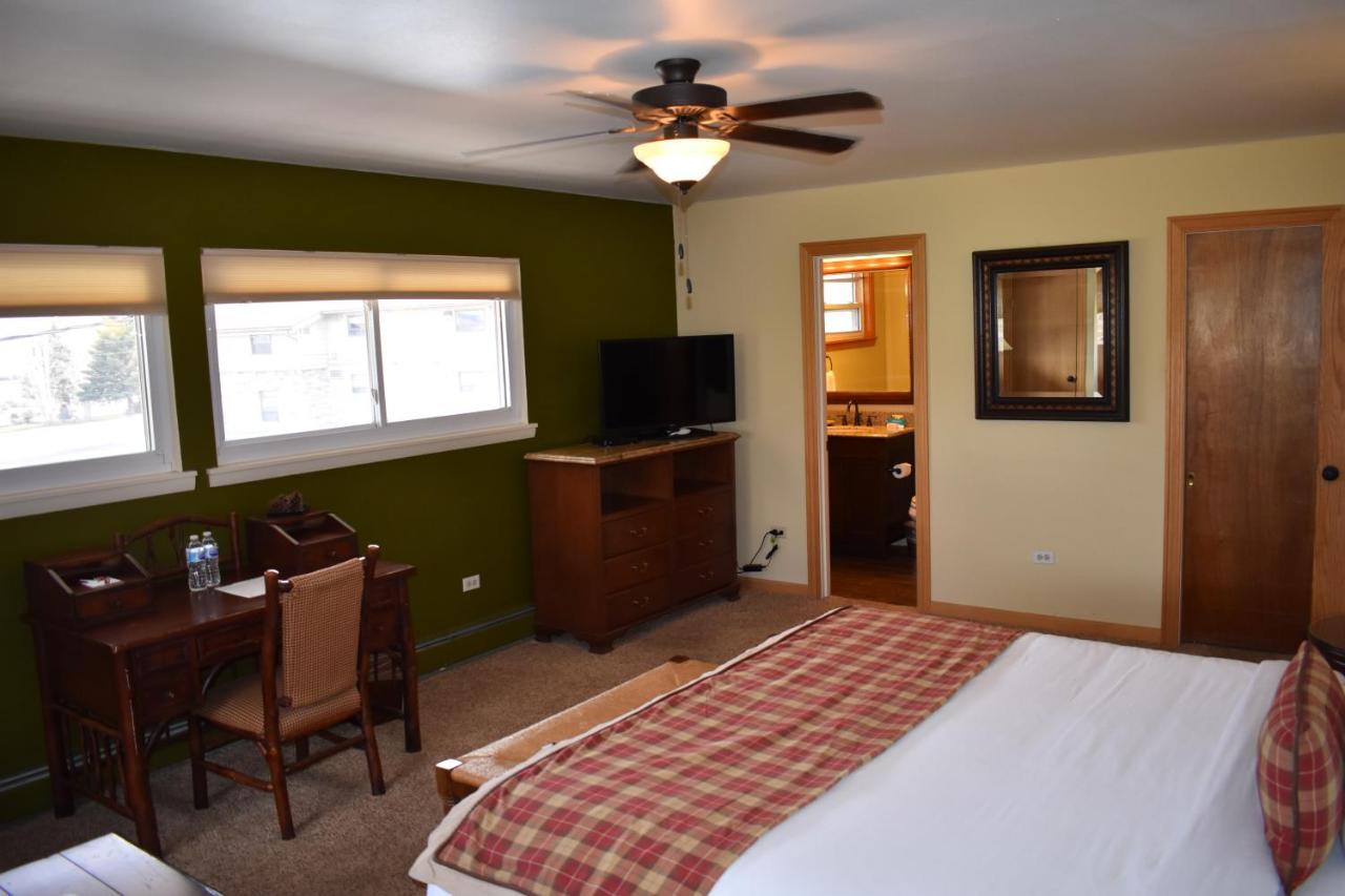 Three-Bedroom Apartment at The Inn at Tomichi Village