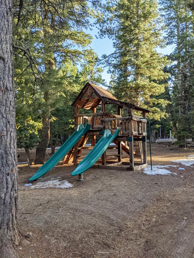 | Pinewoods Resort and RV Park