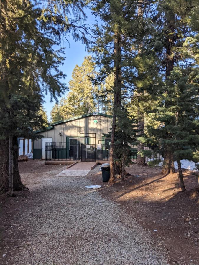 | Pinewoods Resort and RV Park