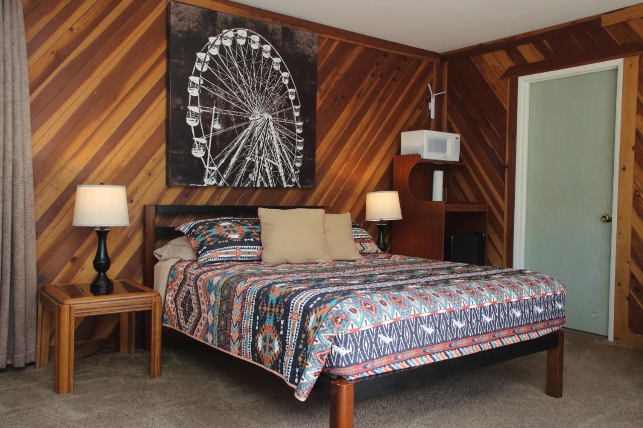 | Kern Riverview Inn