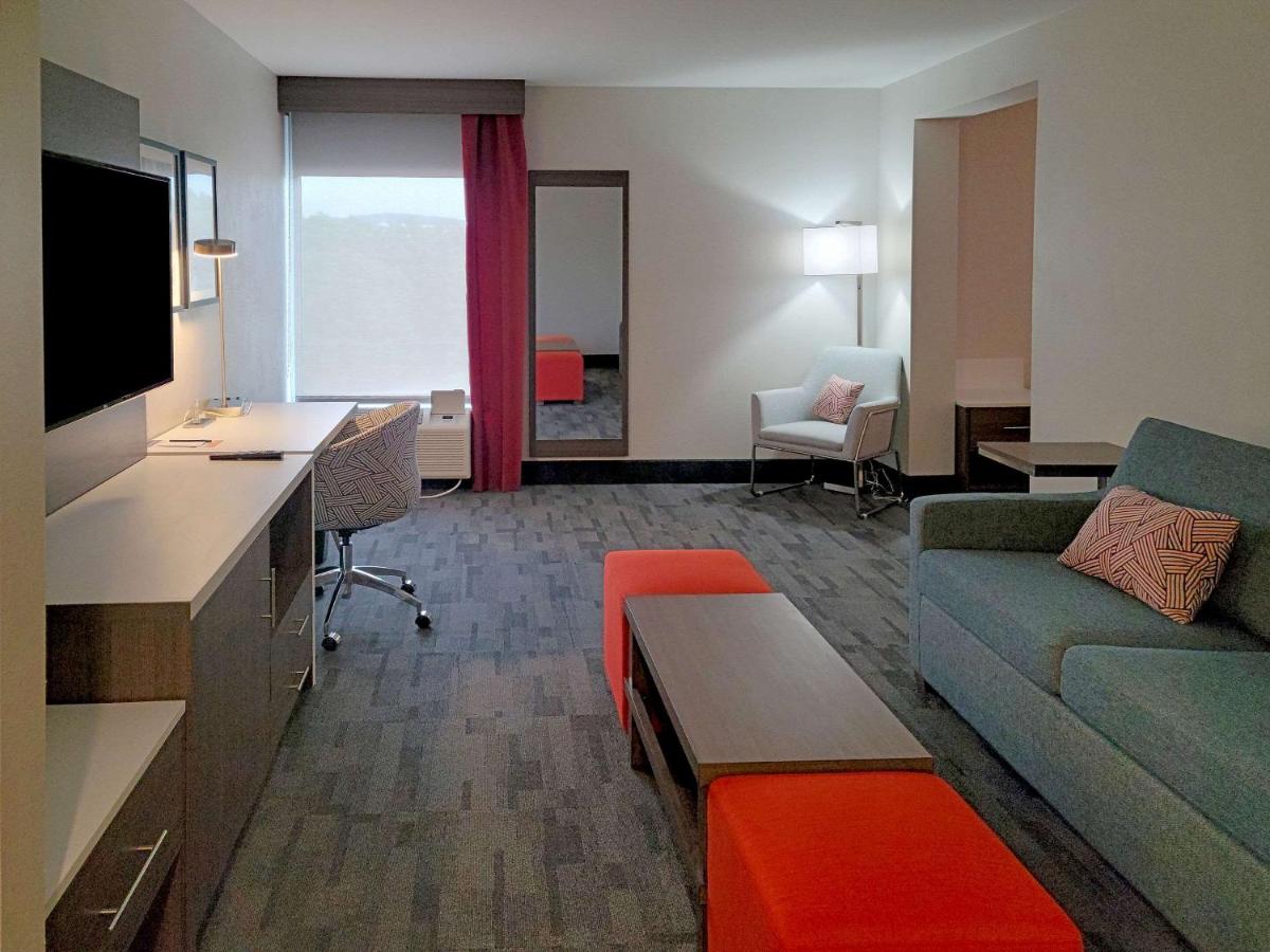 Queen Suite with Two Queen Beds - Non Smoking at Comfort Inn & Suites Wyomissing/Reading