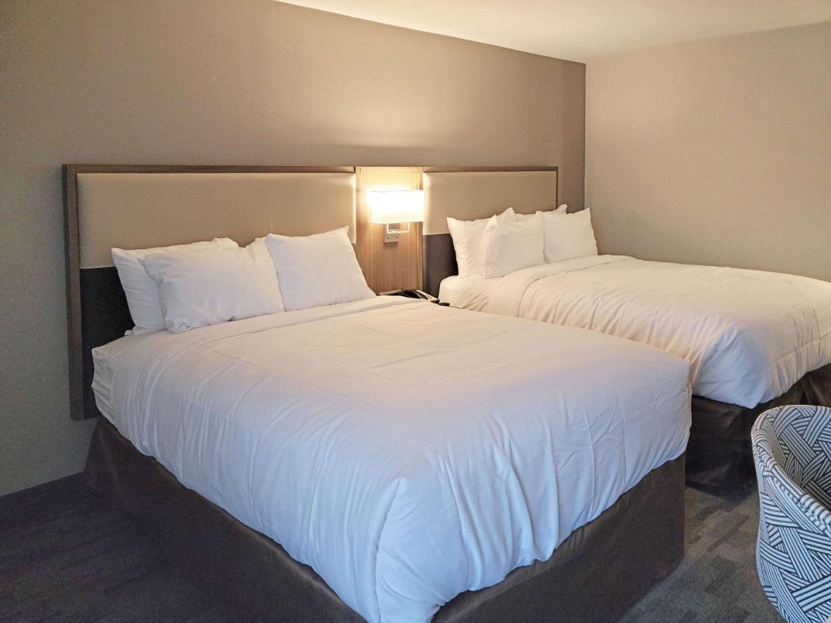 Standard Queen Room with Two Queen Beds - Non-Smoking at Comfort Inn & Suites Wyomissing/Reading