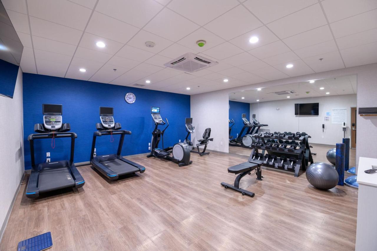  | Holiday Inn Express & Suites - Dayton East - Beavercreek