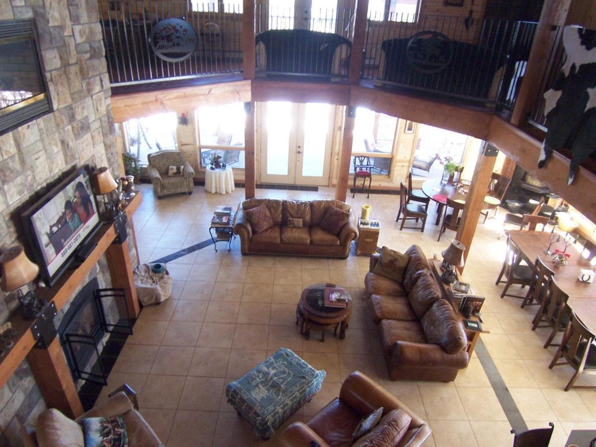 | Elktrace Bed and Breakfast