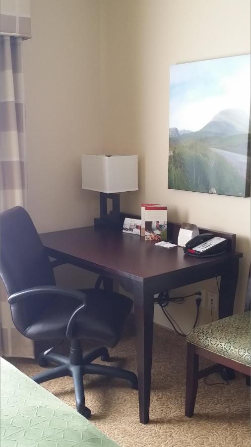 Executive King Room with Disability Access at Country Inn & Suites by Radisson, Minot, ND