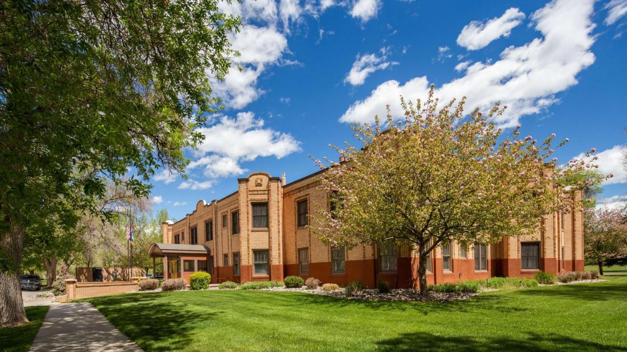 | Best Western Plus Plaza Hotel