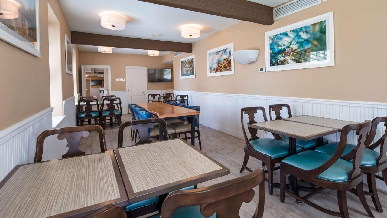 | Best Western Plus Plaza Hotel