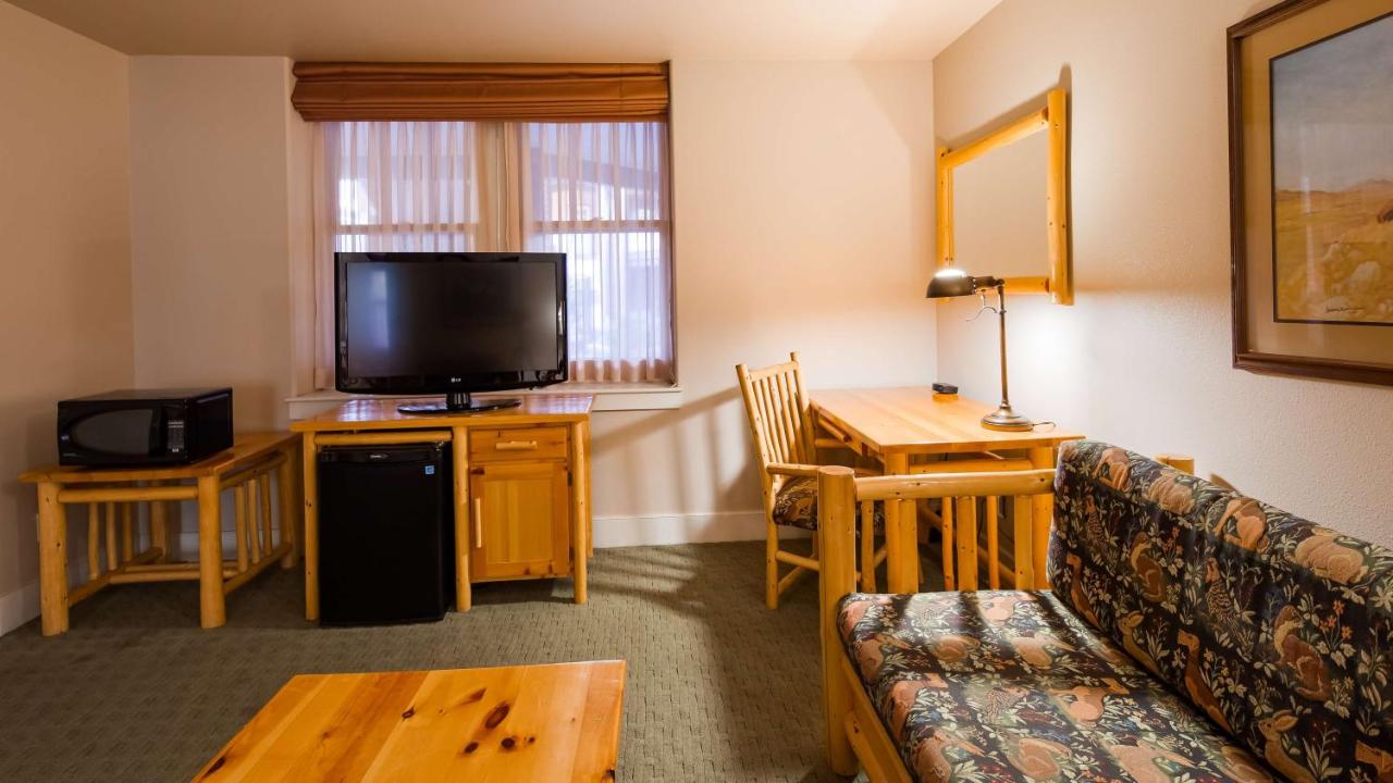 | Best Western Plus Plaza Hotel