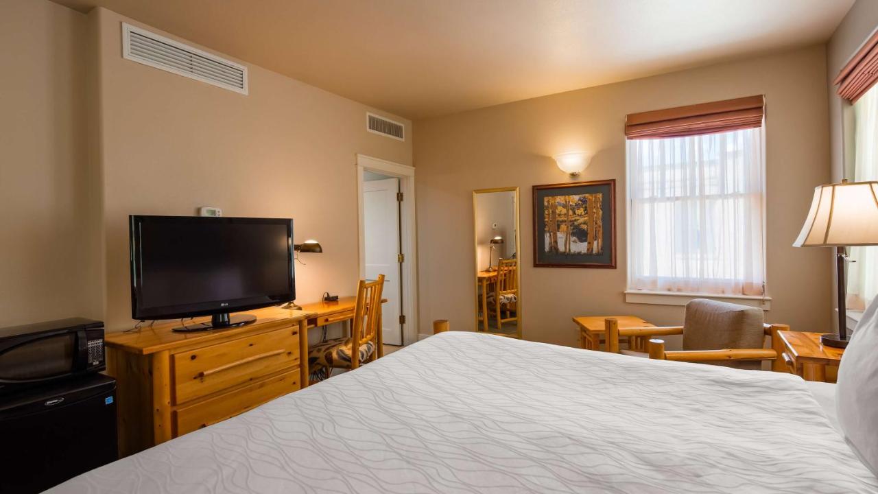 | Best Western Plus Plaza Hotel