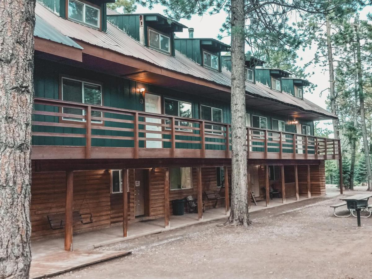 | Pinewoods Resort and RV Park