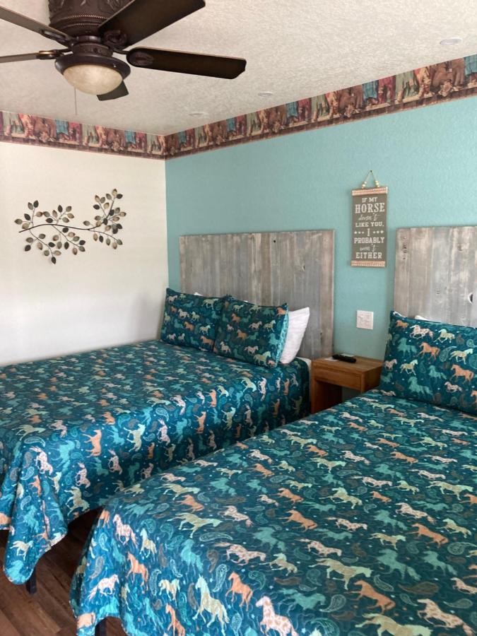 | Horseshoe Riverside Lodge