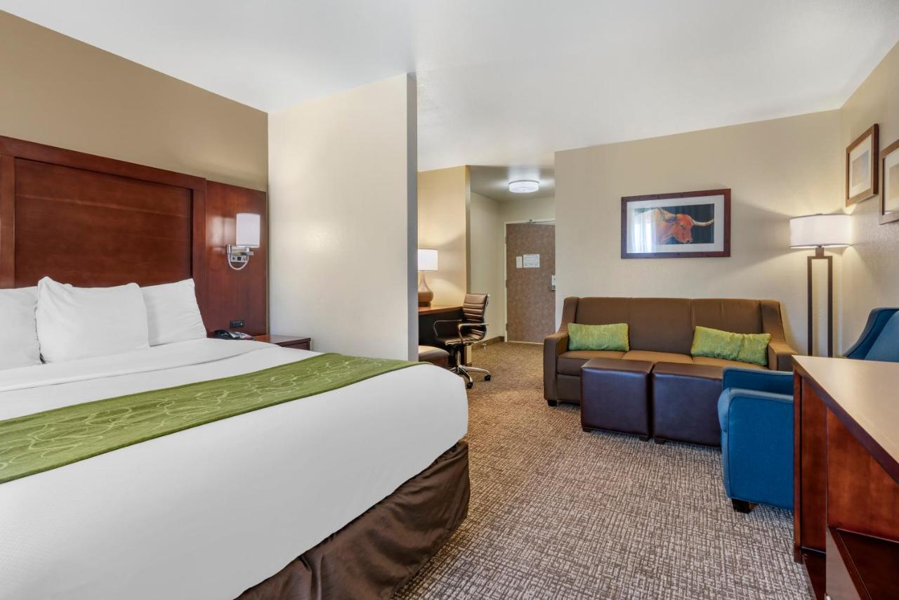 King Suite - Accessible/Non-Smoking at Comfort Suites Fernley