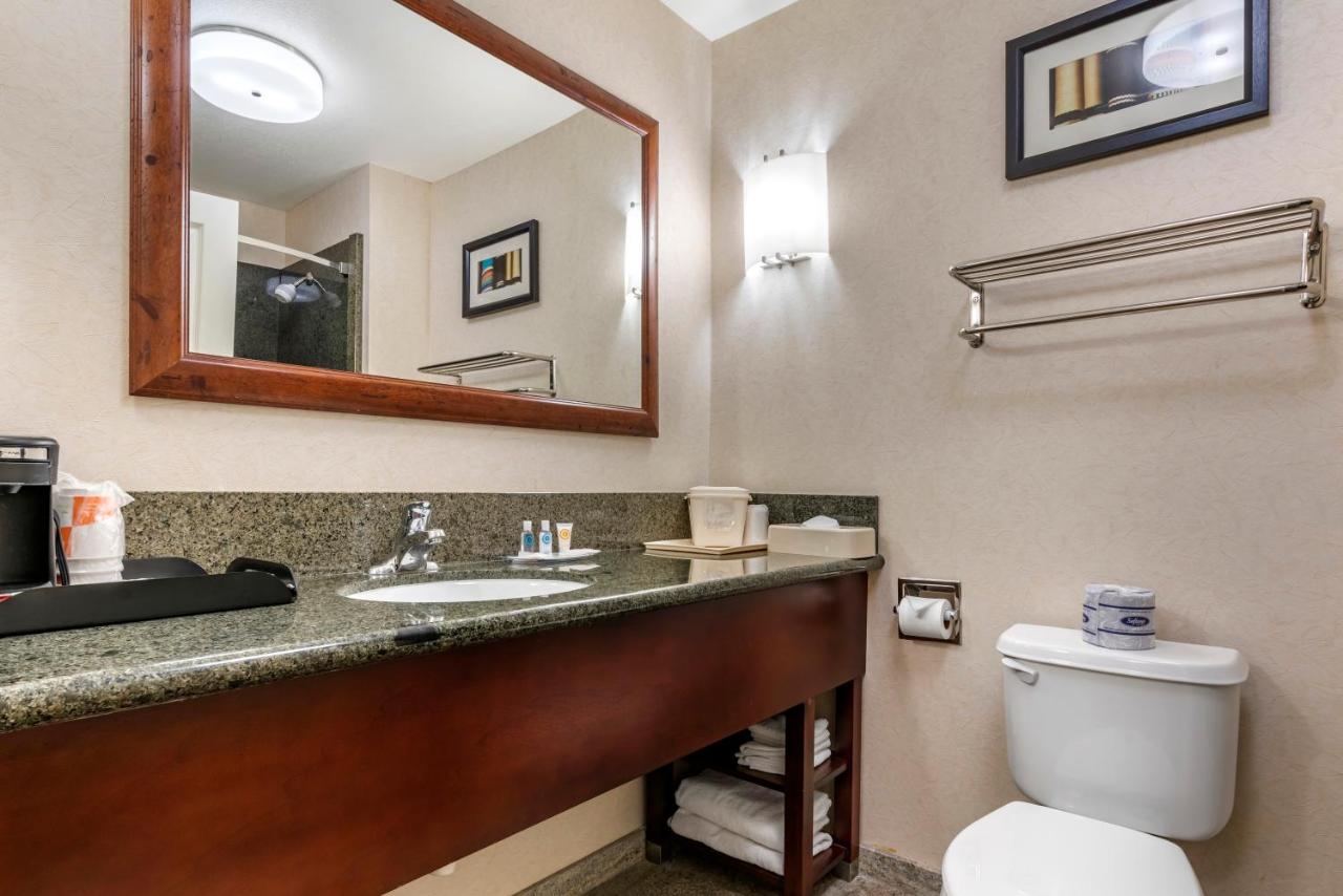 Junior Suite - Non-Smoking at Comfort Suites Fernley