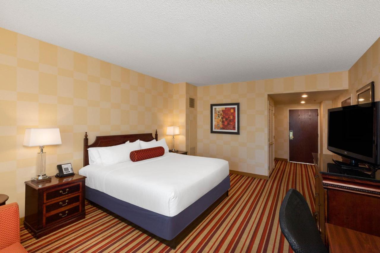 King Room - Non-Smoking at Wyndham Grand Oklahoma City Downtown