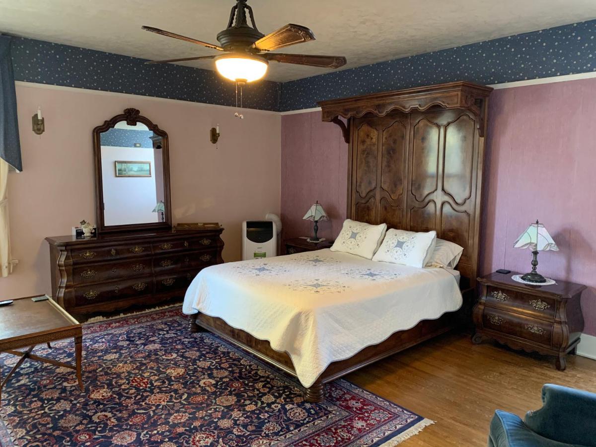 | Mount Shasta Ranch Bed and Breakfast