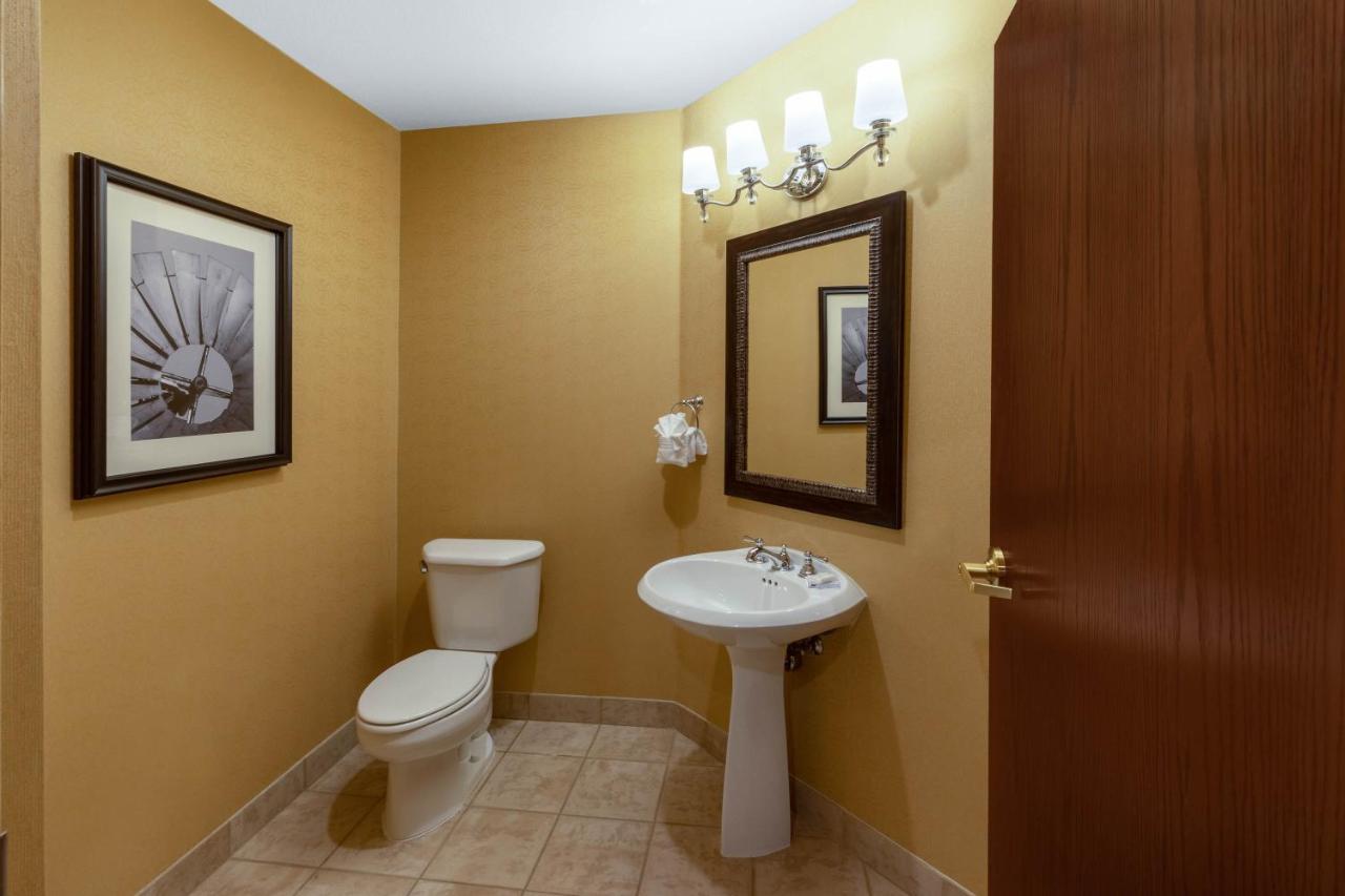 Presidential Suite - Non-Smoking at Wyndham Grand Oklahoma City Downtown