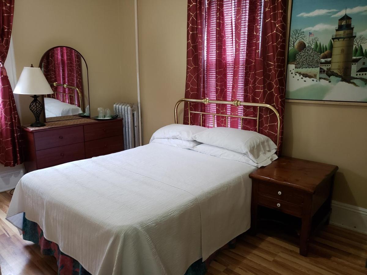  | Harbor House Bed and Breakfast