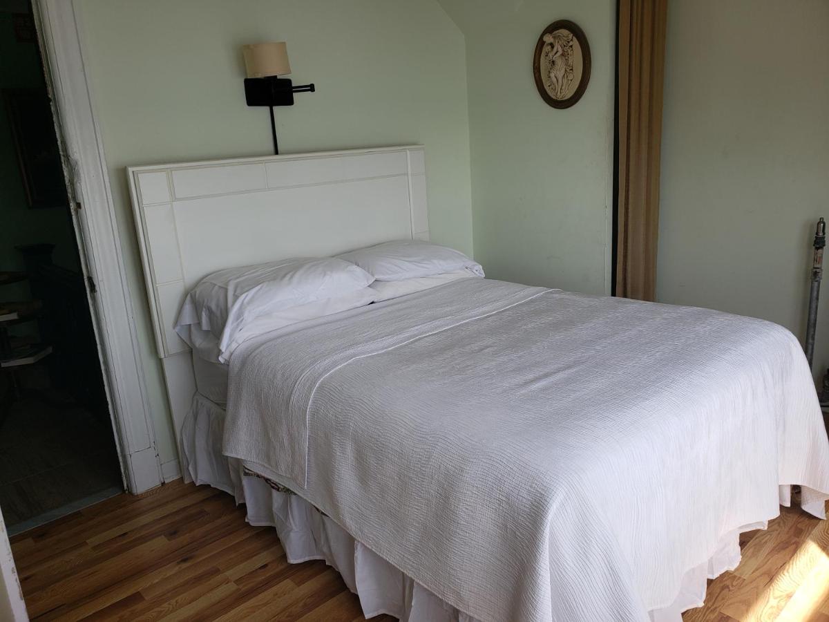  | Harbor House Bed and Breakfast
