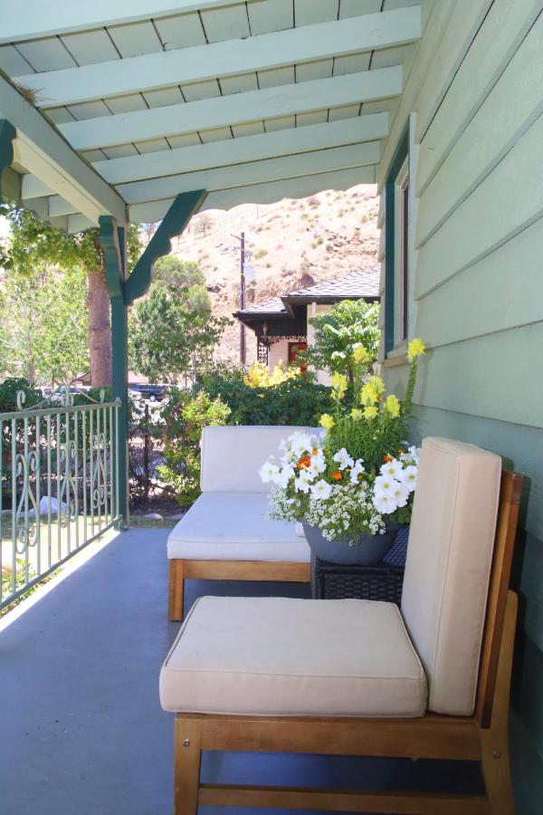 | Kern Riverview Inn