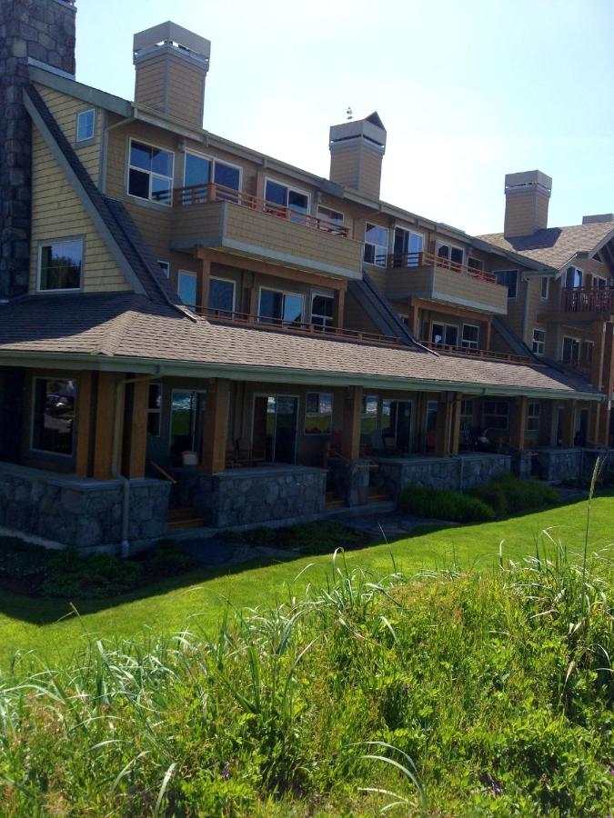 | The Ocean Lodge