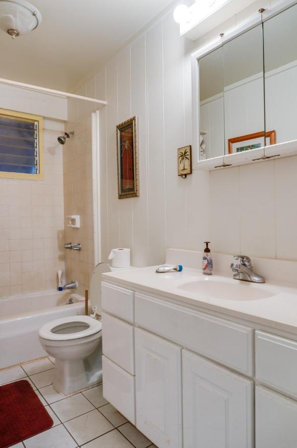 | Tiki Beach Hostel-At The Beach in Lahaina