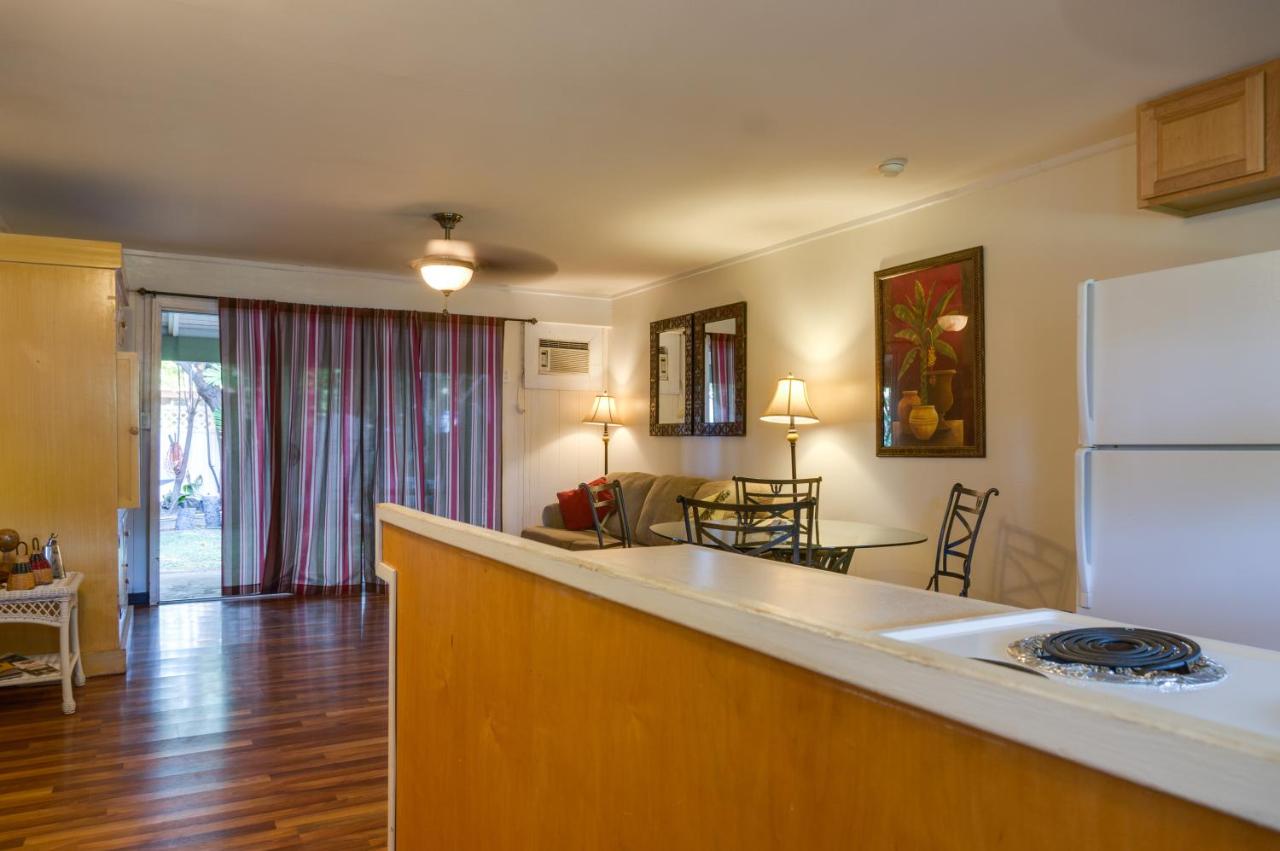 | Tiki Beach Hostel-At The Beach in Lahaina
