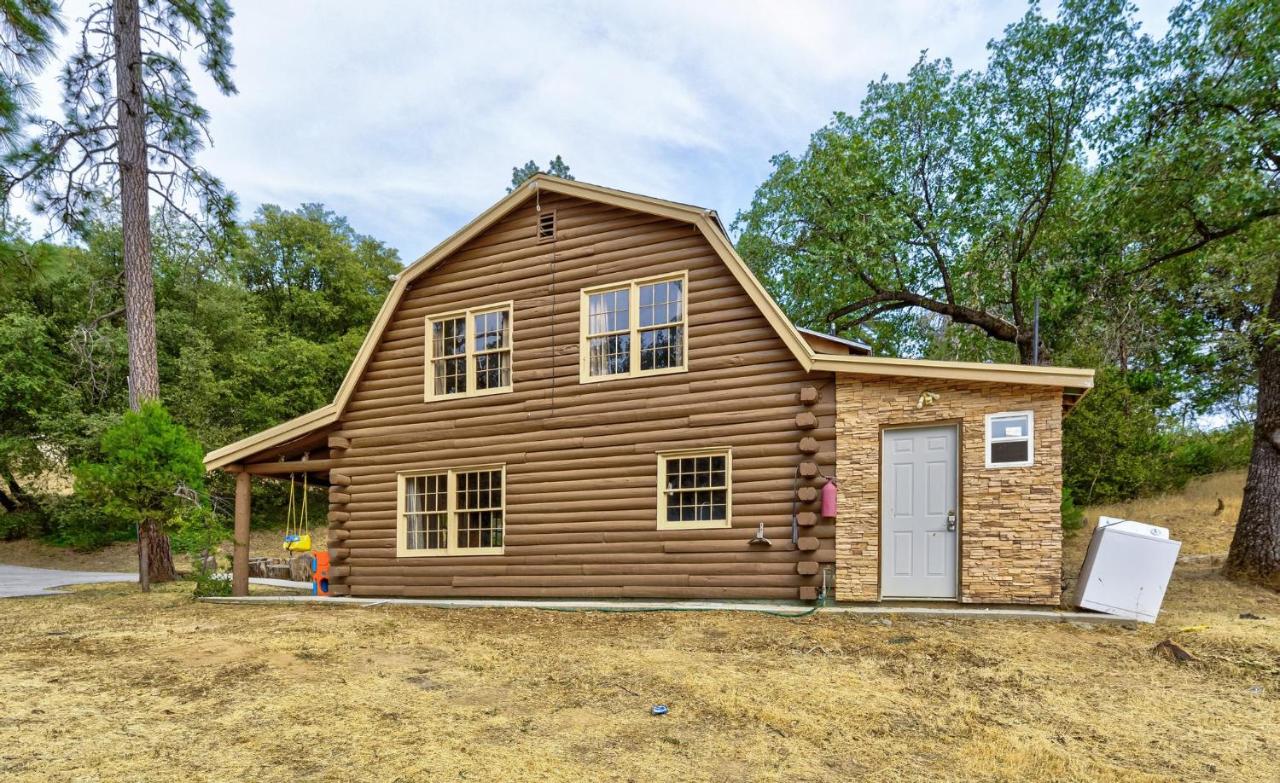 | Mountain Trail Lodge and Vacation Rentals