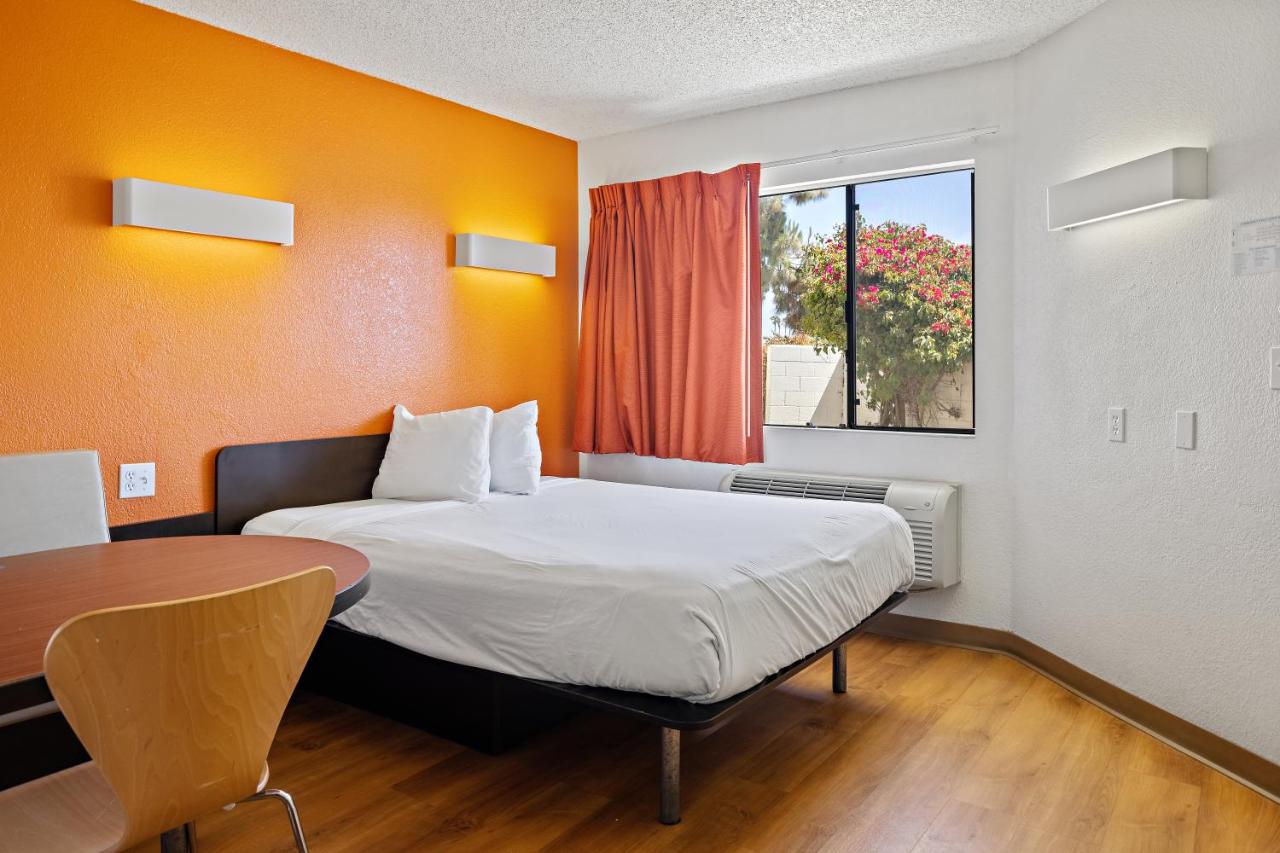  | Carlsbad Village Inn