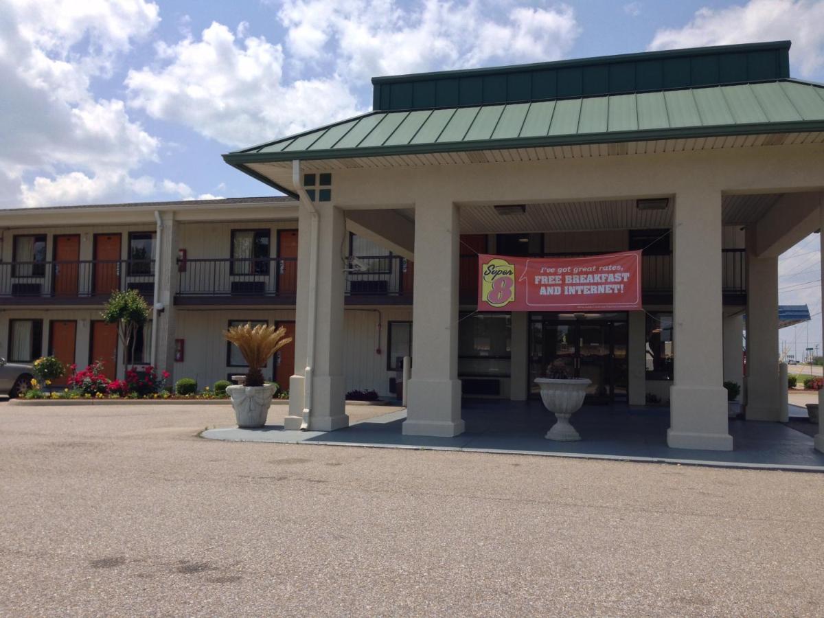 | Cornerstone Inn & Suites Troy