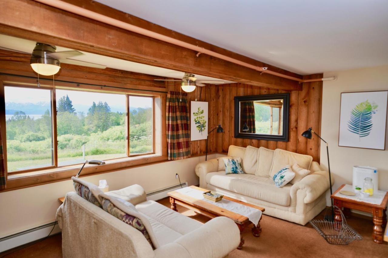 | Flat Fish Lodge B&B and Event Center