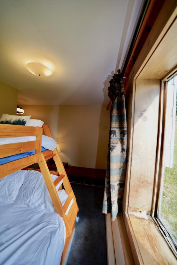 | Flat Fish Lodge B&B and Event Center