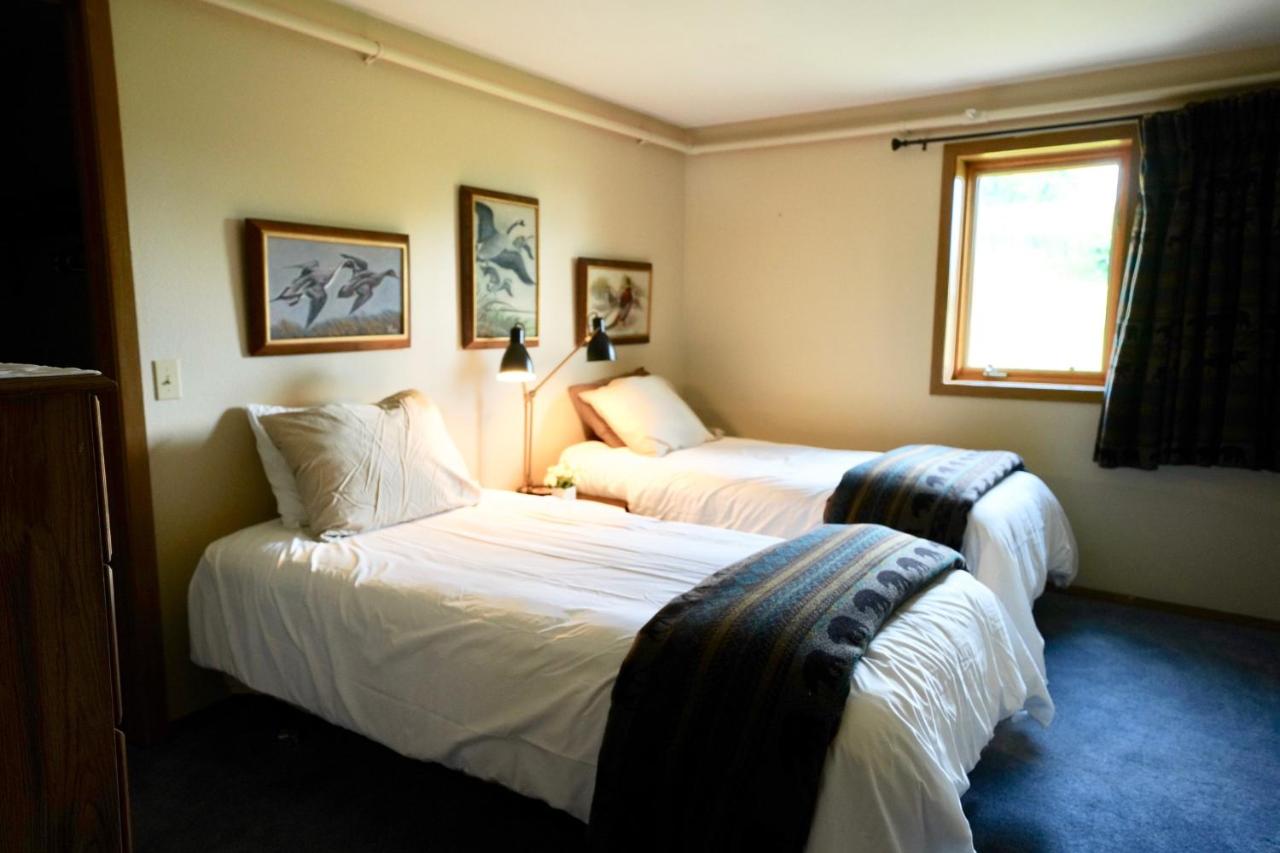 | Flat Fish Lodge B&B and Event Center