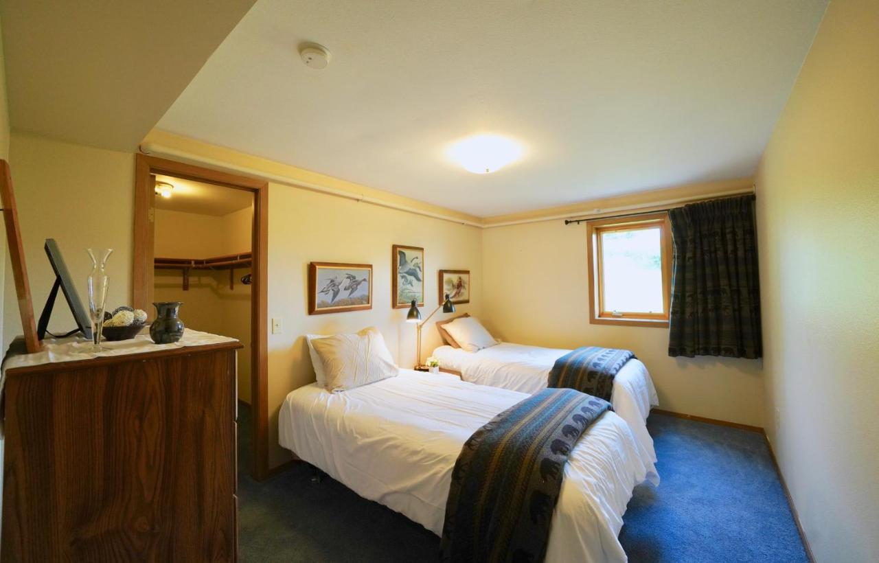 | Flat Fish Lodge B&B and Event Center