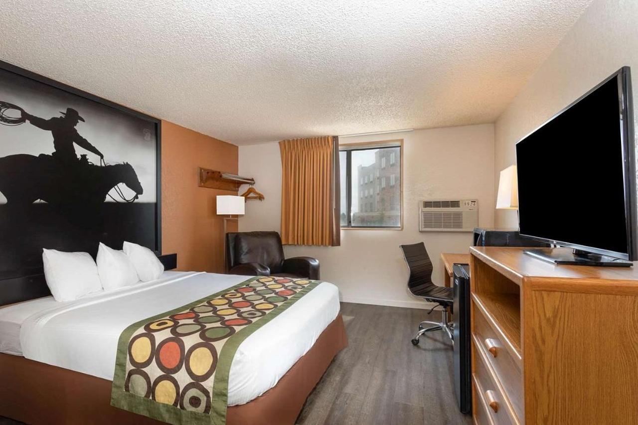 | Super 8 by Wyndham Cheyenne WY