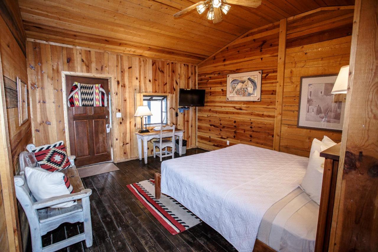| Chama Trails Inn