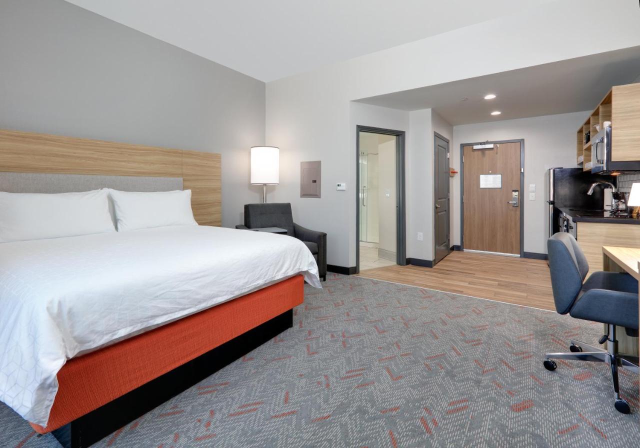 King Studio Suite - Non-Smoking at Candlewood Suites DFW West - Hurst by IHG