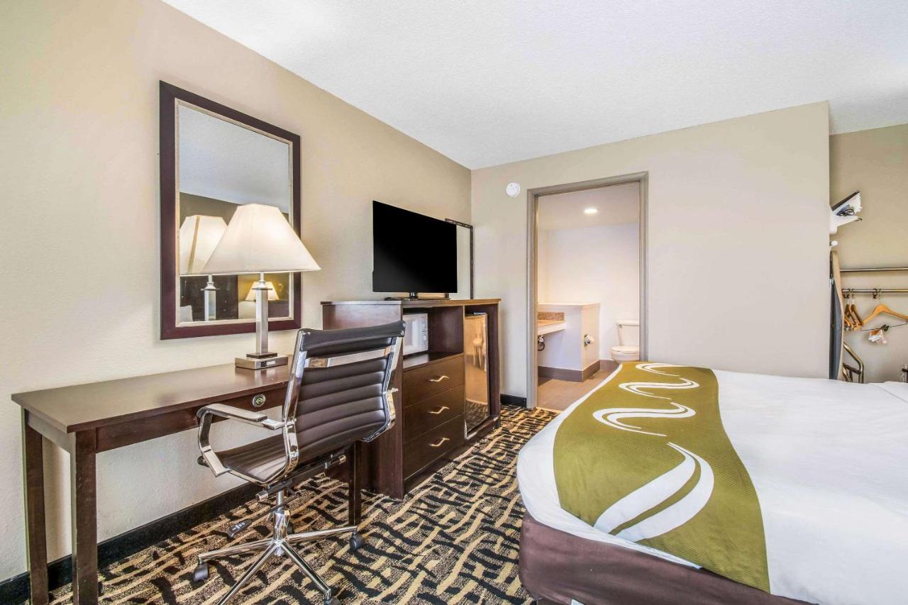 | Quality Inn & Suites York