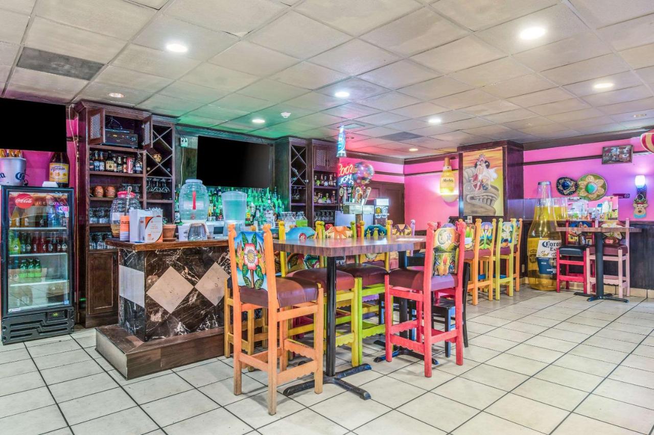 | Quality Inn & Suites York