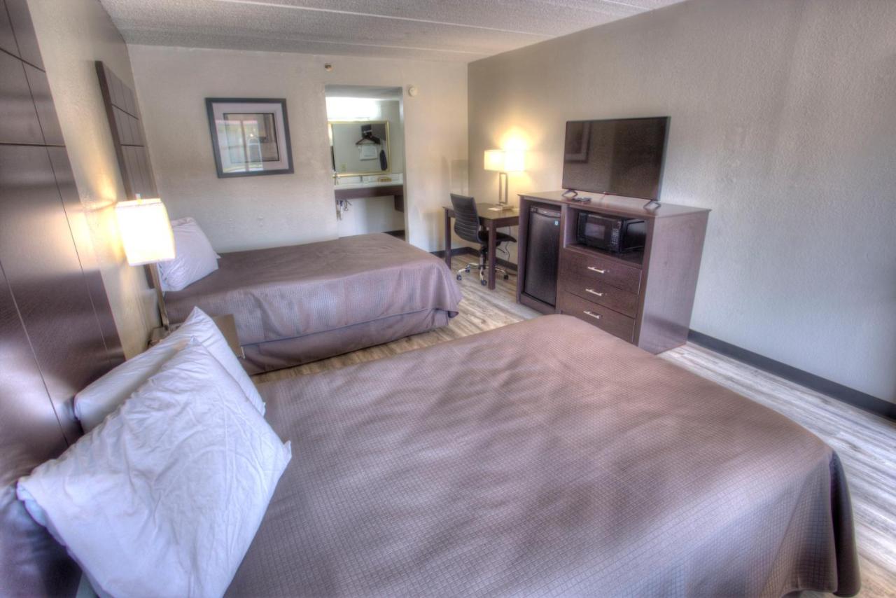 | Budgetel Inn and Suites Plus Helen