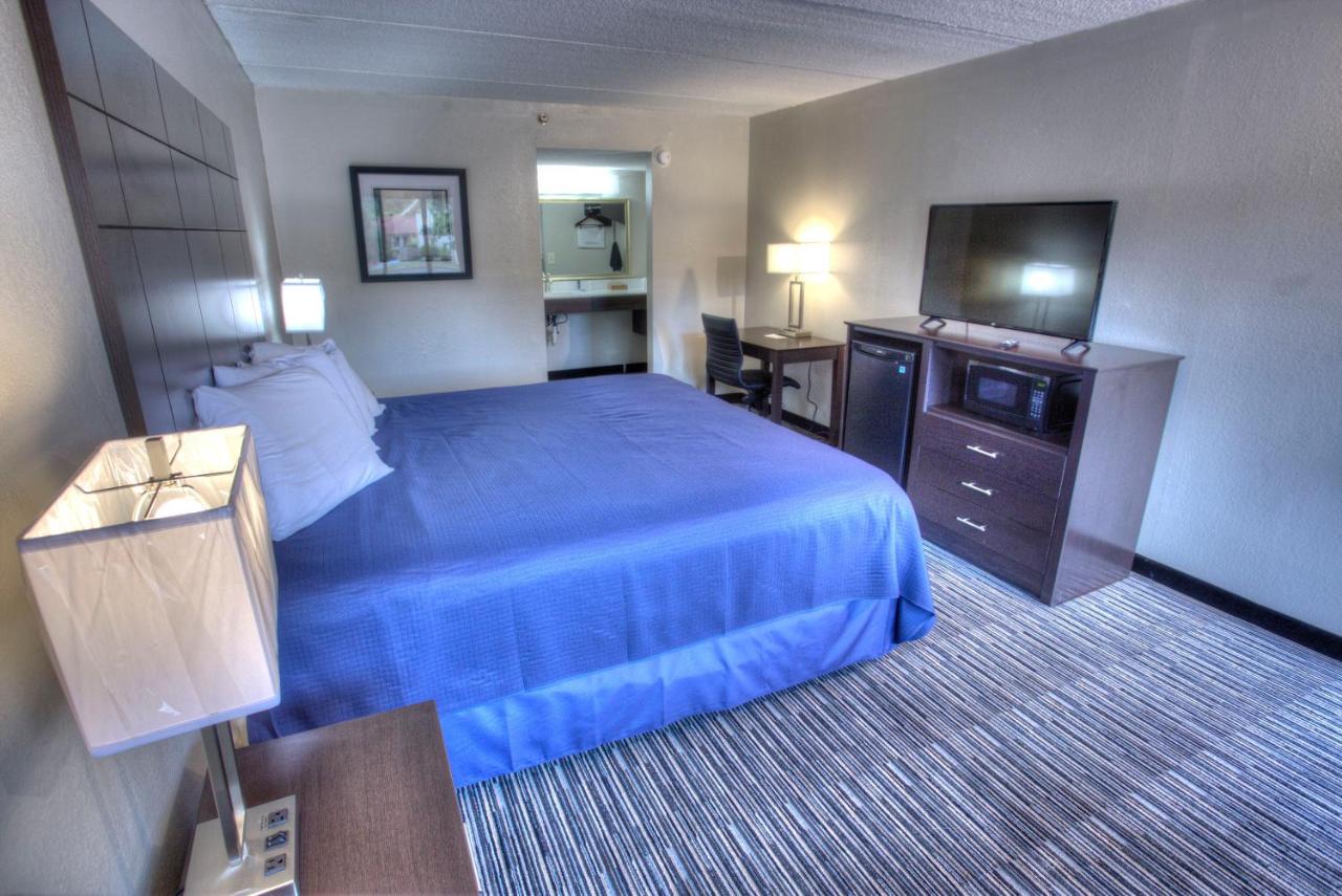  | Budgetel Inn and Suites Plus Helen